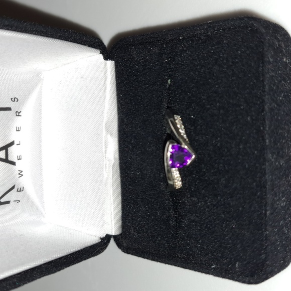 Sterling silver ring - Picture 1 of 2